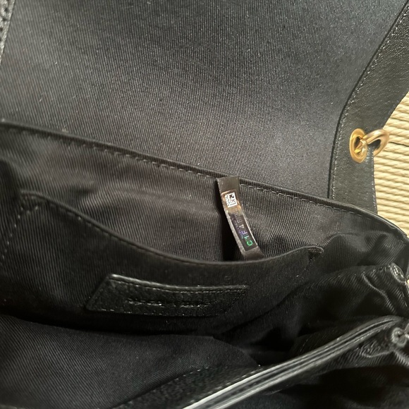 Chloé classic black 🖤 Crossbody Bag w/ Gold details - Picture 10 of 14